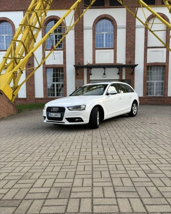 Audi A4 cena 38499 przebieg: 245000, rok produkcji 2013 z Wałbrzych małe 211